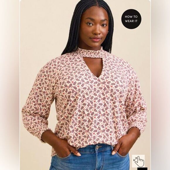 Torrid Textured Jersey Choker Neck
Smocked Bottom Top - Picture 1 of 4